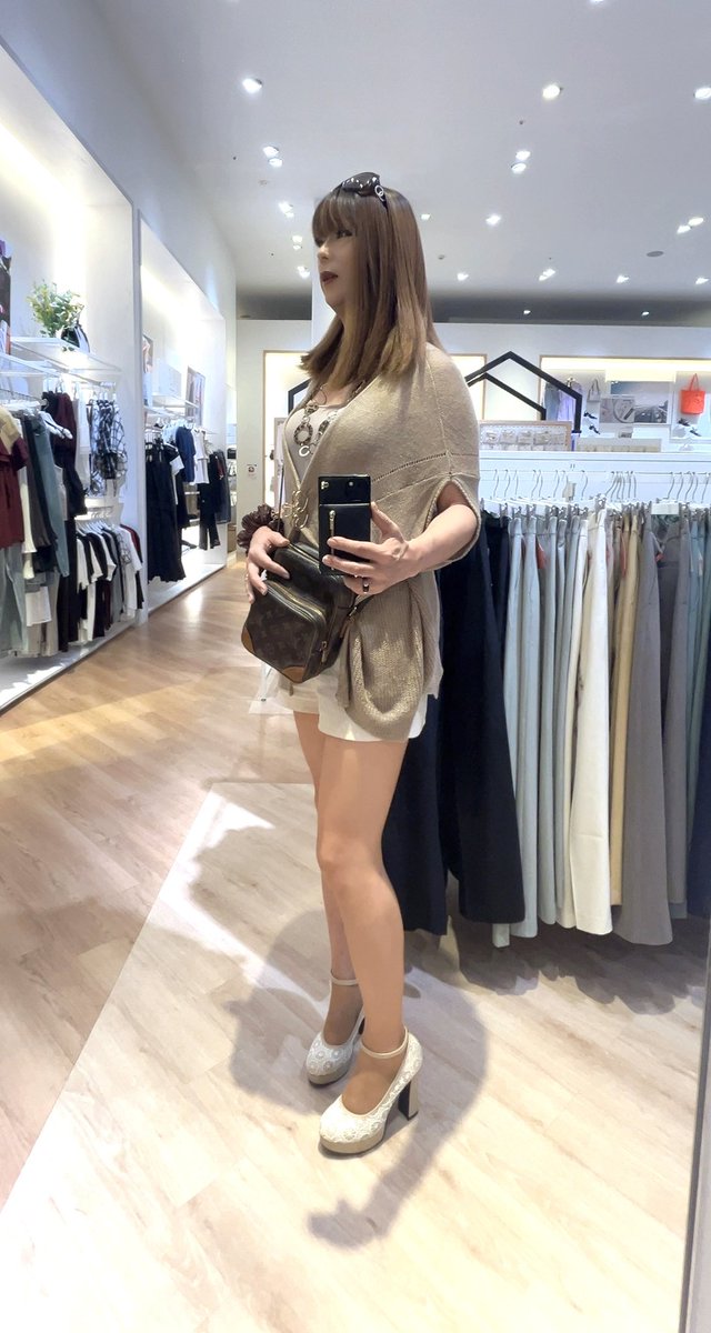 着替え完了🙋‍♀️
友達とご飯でーす👍✨