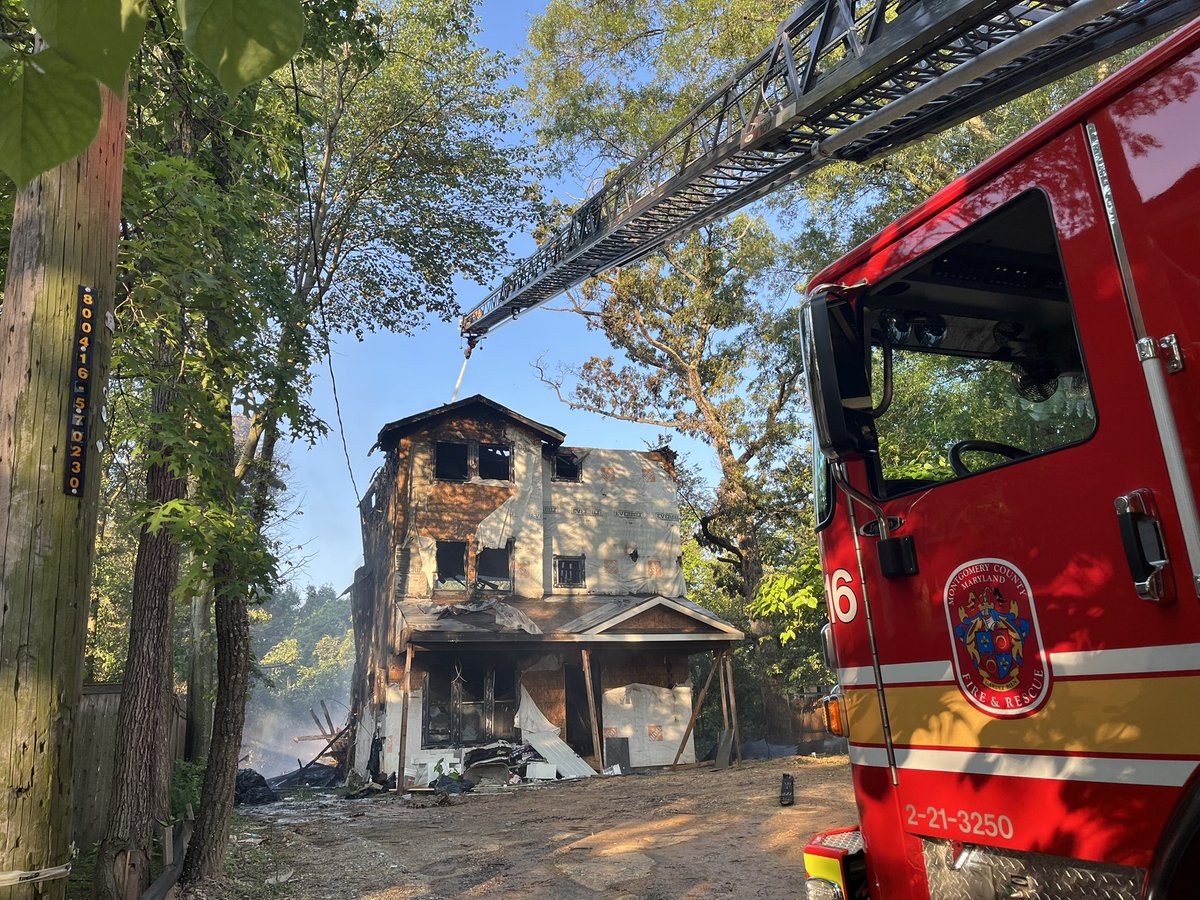mcfrsPIO's tweet photo. Initial dispatch (~545a) Prince Georges Ave.,@mcfrs FFs encountered unoccupied house under construction on fire in 500blk Ethan Allen Av, fire is under control, no injuries, ~45 @mcfrs #PGFD FFs on scene, cause of fire is under investigation https://t.co/jRMZMuQULz