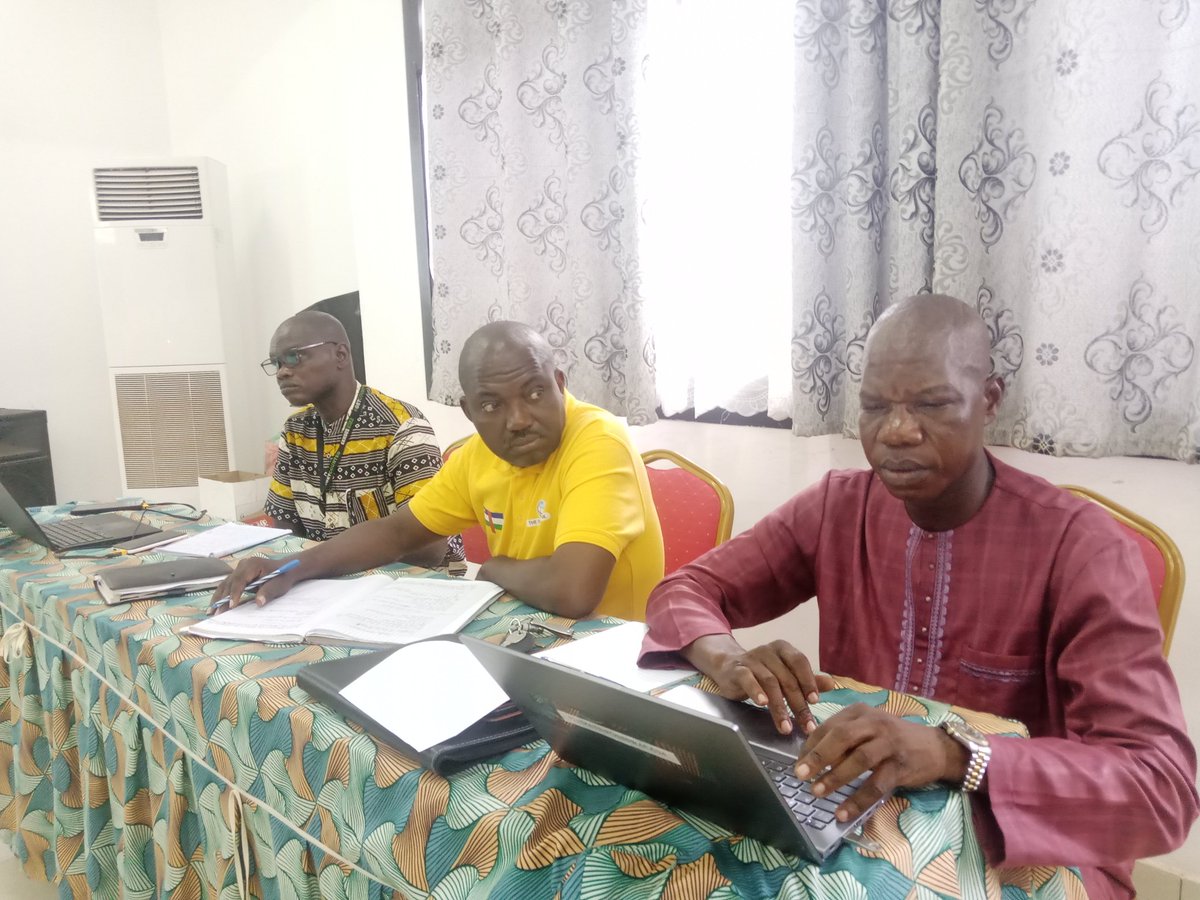 Ce 4 juillet 2025, l’ICASEES a réuni à Bangui tous les acteurs du recensement pilote allégé : AR, Chefs d’Équipe, ATIC, Admin IT, Superviseurs RPA. Objectif partager les retours de mission dans 4 préfectures.
 Lobaye, kemo, ombella- Mpoko et Bangui. #Recensement2025 #Statistiques