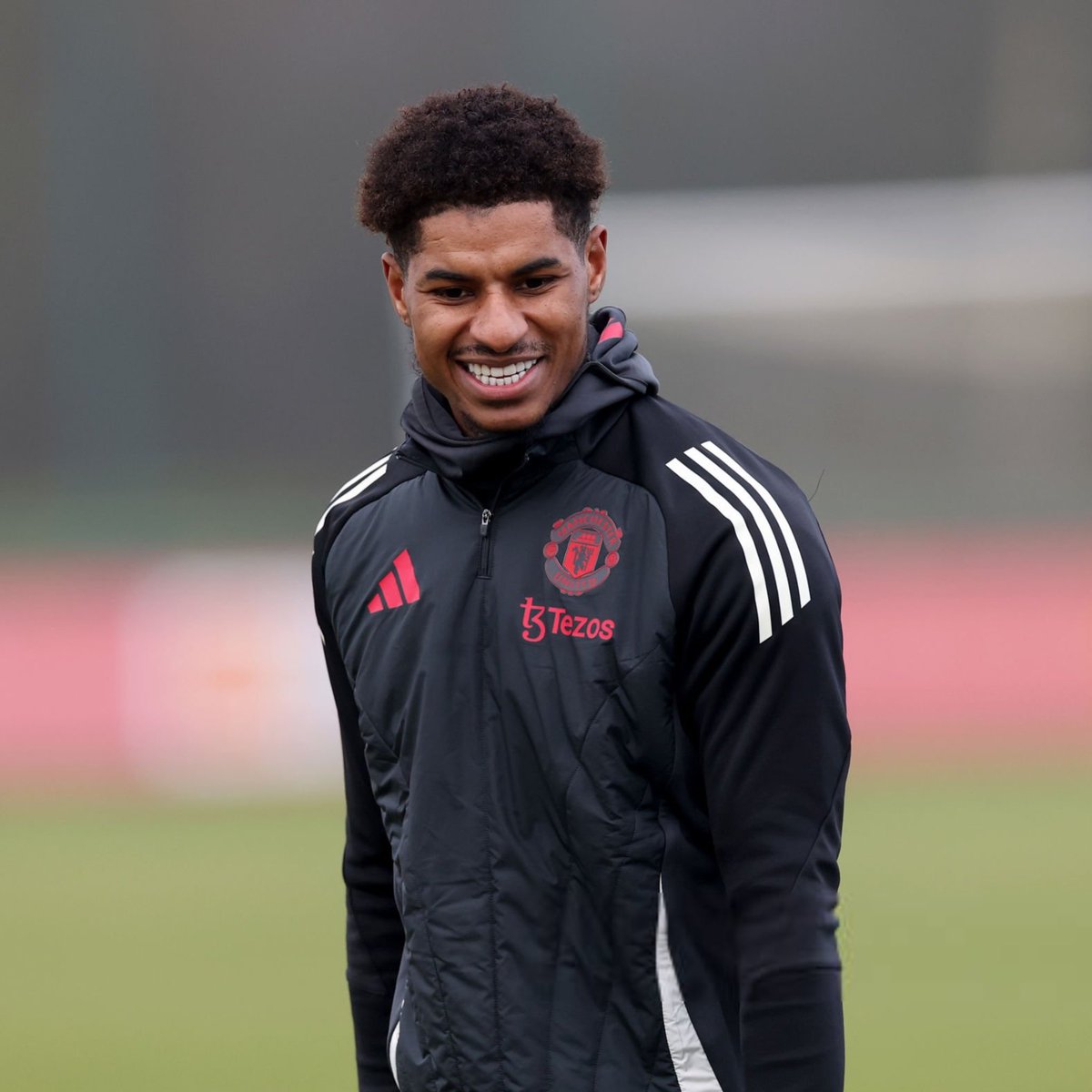 MUFC Scoop (@mufcscoop) on Twitter photo Marcus Rashford is expecting to play a full part in Manchester United's pre-season programme when he reports to Carrington for training on Monday morning.
Sources close to Rashford say he has no issue returning to the club and will 'give 100 per cent' in training. Marcus Rashford is expecting to play a full part in Manchester United's pre-season programme when he reports to Carrington for training on Monday morning.
Sources close to Rashford say he has no issue returning to the club and will 'give 100 per cent' in training.