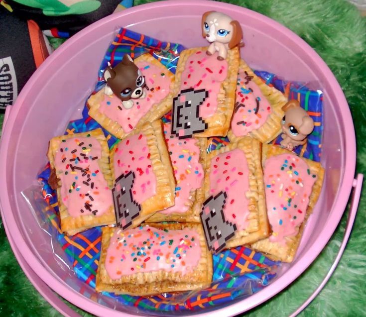 sweetxdessert's tweet image. cat cookies