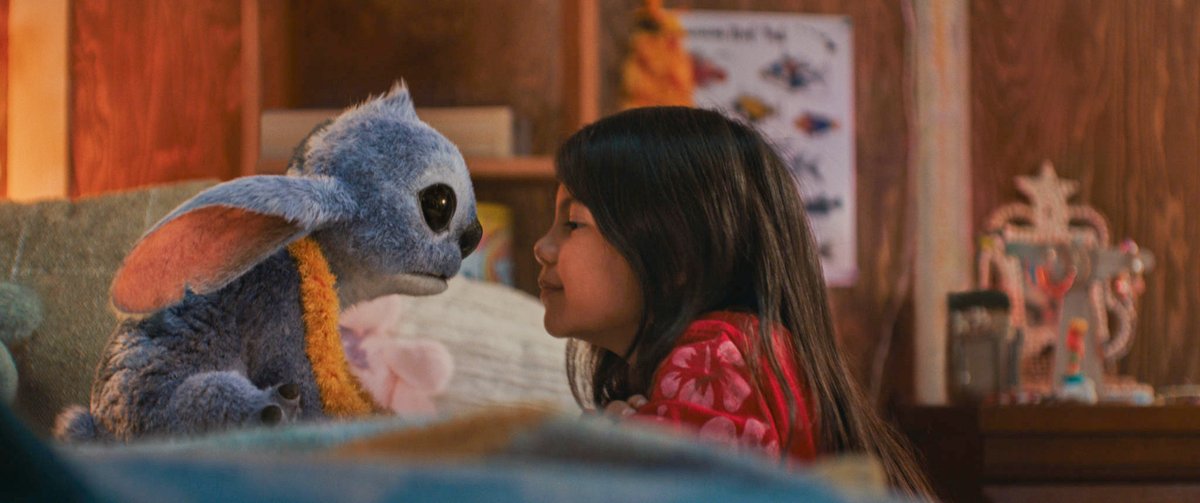 ˚*.꒰ #スティッチで泣いちゃった ꒱.*˚
実写版『#リロアンドスティッチ』
㊗️2025年公開 実写映画
　　　　　❮全世界興行収入𝐍𝐎.𝟏❯🎊

日本でも大ヒット記録更新中🌺
世界中が“泣けるスティッチ”に魅了され、
#スティッチ 旋風が止まらない🐾

🎬上映劇場はこちら
eigakan.org/theaterpage/sc…