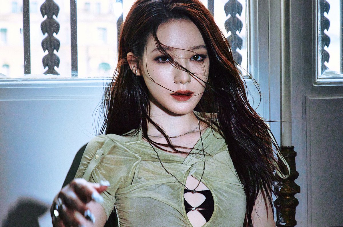 idlecharts's tweet image. SHUHUA will be the MC for ALL THE K-POP STAGE IN MACAU