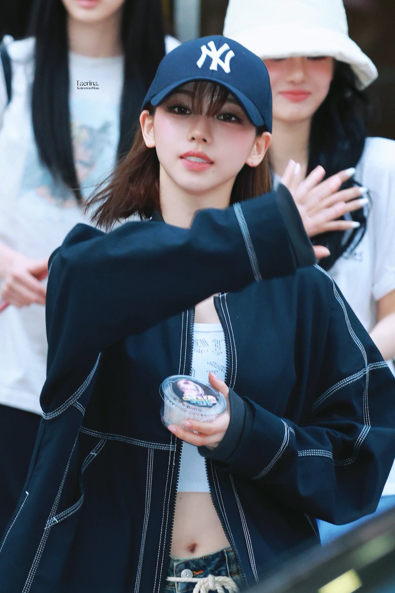 taerina09's tweet image. 250704 KBS 퇴근
#카리나 #에스파 #aespa #Karina
