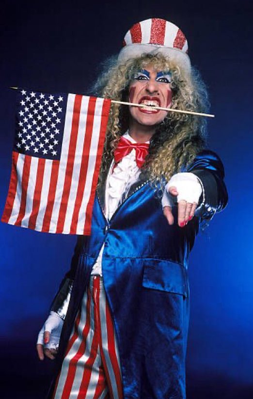 #GhoulMourningManiacs!! It’s FRIGHTday!! Stay TWISTED for DEE 4th of July! 💥🇺🇸💥