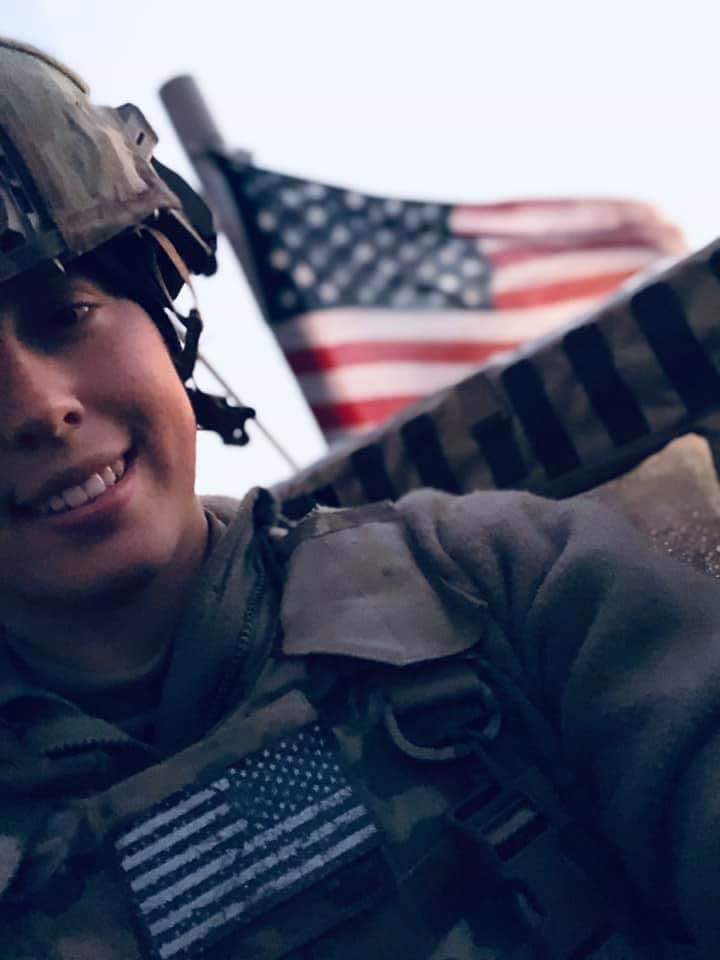 Happy 4th of July everyone 🇺🇸 ❤️🤍💙 show my daughter some love guys so I can send it to her! Be safe out there today everyone 🫶💕