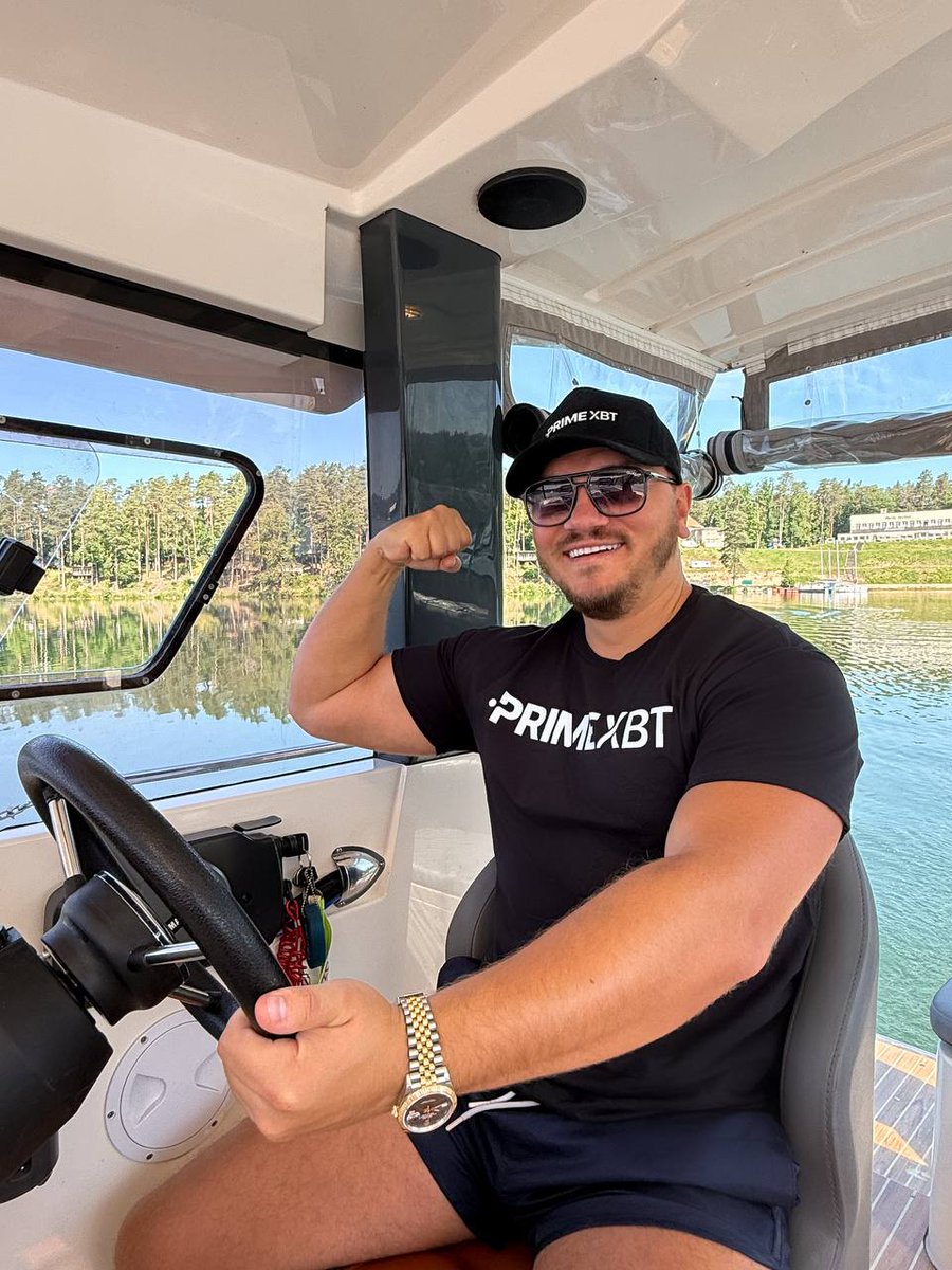 PrimeXBT's tweet photo. Flexin' #PrimeXBT swag hard.

📸 @TLygonski #PrimeXBTguy https://t.co/RBdLPjOBiA