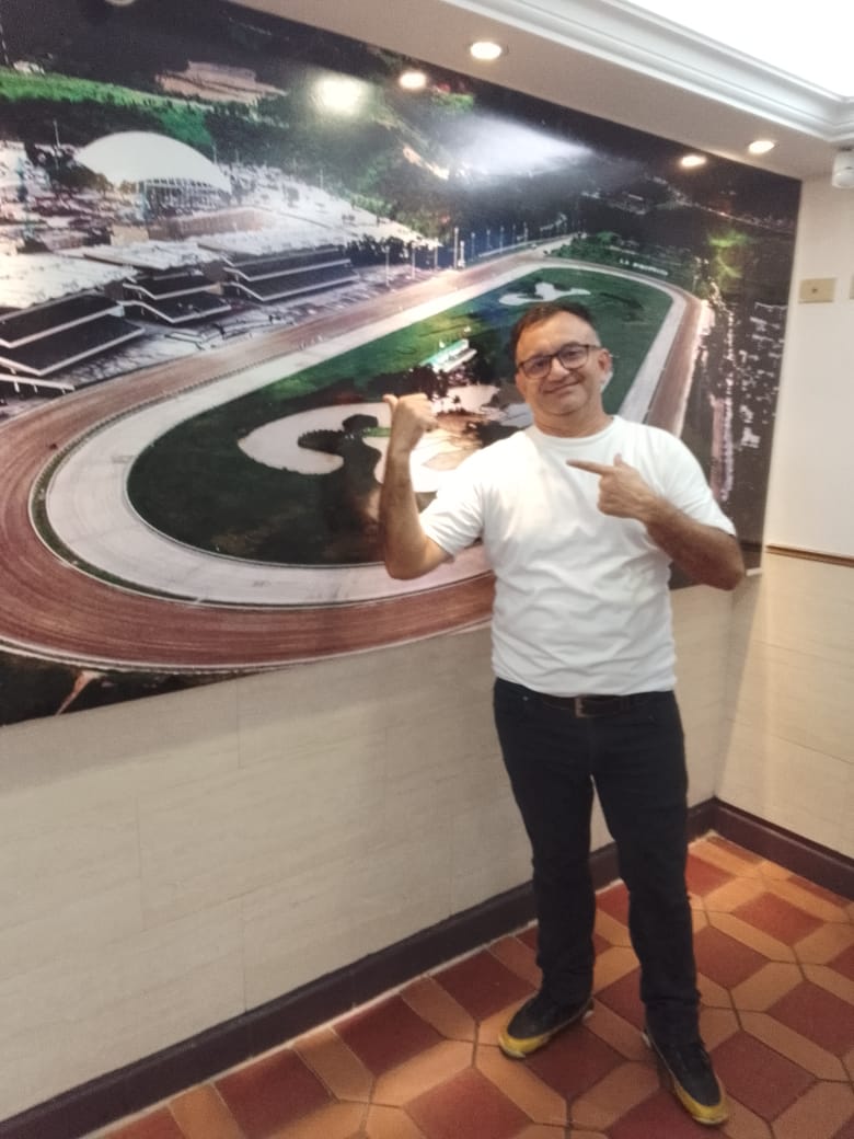 La Rinconada-Manny
Domingo 🏇

Uno solo por carrera:

1)10 El De Will

2)4 Compadre Peche

3)2 Clover Time

4)6 Cimarrón 

5)6 Invader

6)5 Rod Hendrick 

7)11 Only Rose 

8)7 Premiado

9)1 Carolina D' Oro

10)1 Drako

11)4 Isobarico

12)3 Mi Maritza 

Agradezco un RT por favor.