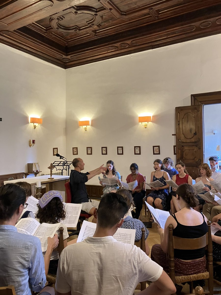 Jamie Hawkey (@jamie_hawkey) on Twitter photo The Choir of Clare College, Cambridge and <a href="/mrgrahamross/">Graham Ross</a> rehearsing Palestrina Stabat Mater in the chapel of <a href="/AnglicanCentre/">Anglican Centre Rome</a> before their Palestrina celebration concert tonight in S Maria Maggiore at 8.45pm. Join us if you’re in Rome! <a href="/ClareChoir/">Clare College Choir</a> <a href="/ClareCollege/">Clare College</a> <a href="/ChrisTrott/">Chris Trott</a> The Choir of Clare College, Cambridge and <a href="/mrgrahamross/">Graham Ross</a> rehearsing Palestrina Stabat Mater in the chapel of <a href="/AnglicanCentre/">Anglican Centre Rome</a> before their Palestrina celebration concert tonight in S Maria Maggiore at 8.45pm. Join us if you’re in Rome! <a href="/ClareChoir/">Clare College Choir</a> <a href="/ClareCollege/">Clare College</a> <a href="/ChrisTrott/">Chris Trott</a>