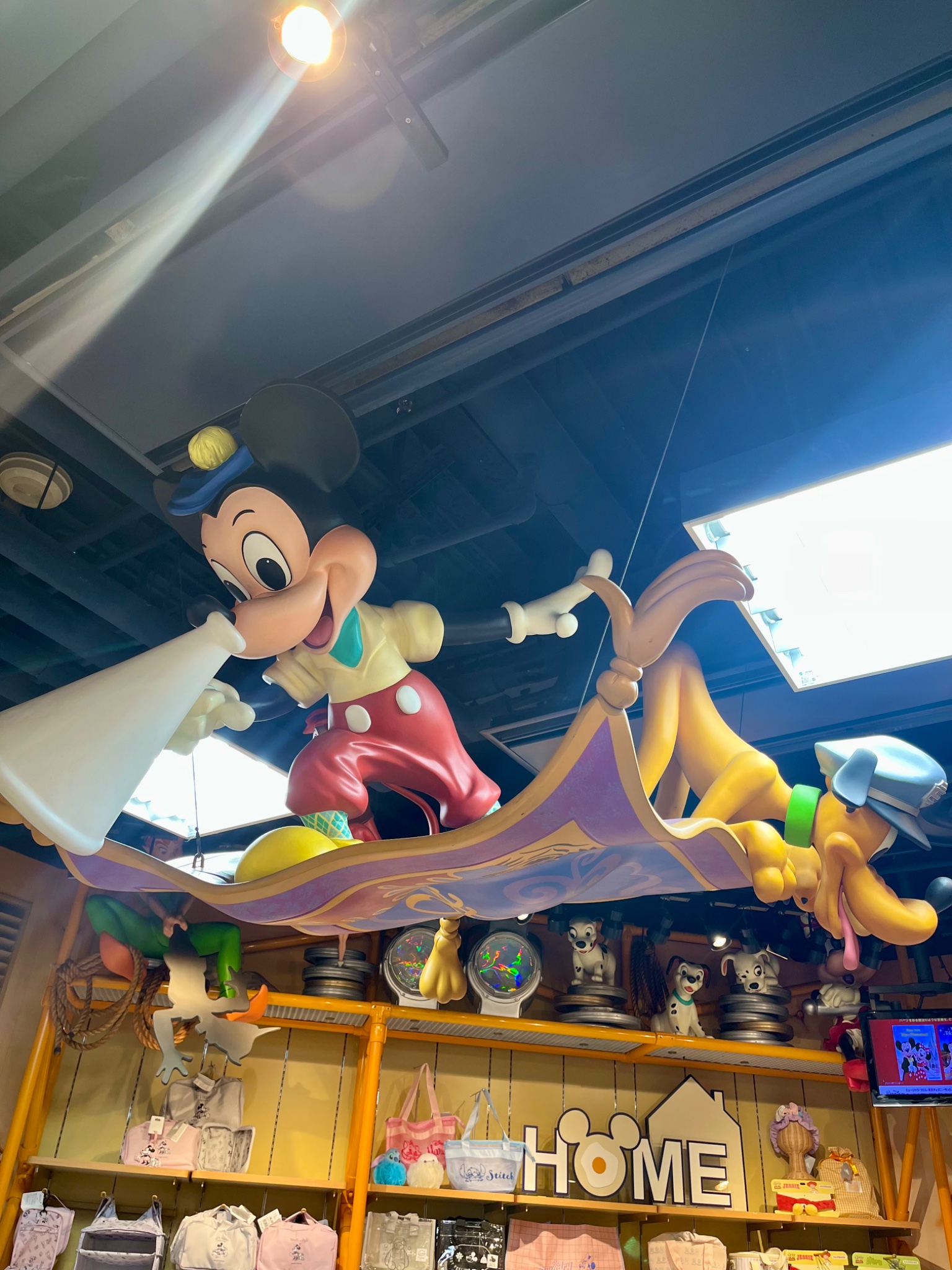 ディズニー　まとめ売り 26点　定価6万相当が半額以下！！ 早いもの勝ち！ シュウ on X: 