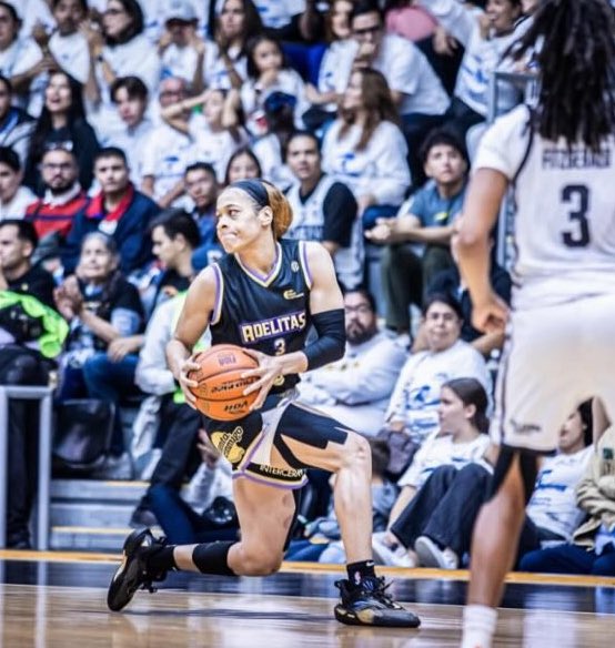 ChennedyReport's tweet image. Chennedy Carter was an absolute monster on the court the entire FINALS SERIES!

Here are her stats during the finals

111 PTS
15 REB
16 Assists
6 STLS
2 BLCKS
25/27 FTS
51 FG%
24 MINUTES PER GAME