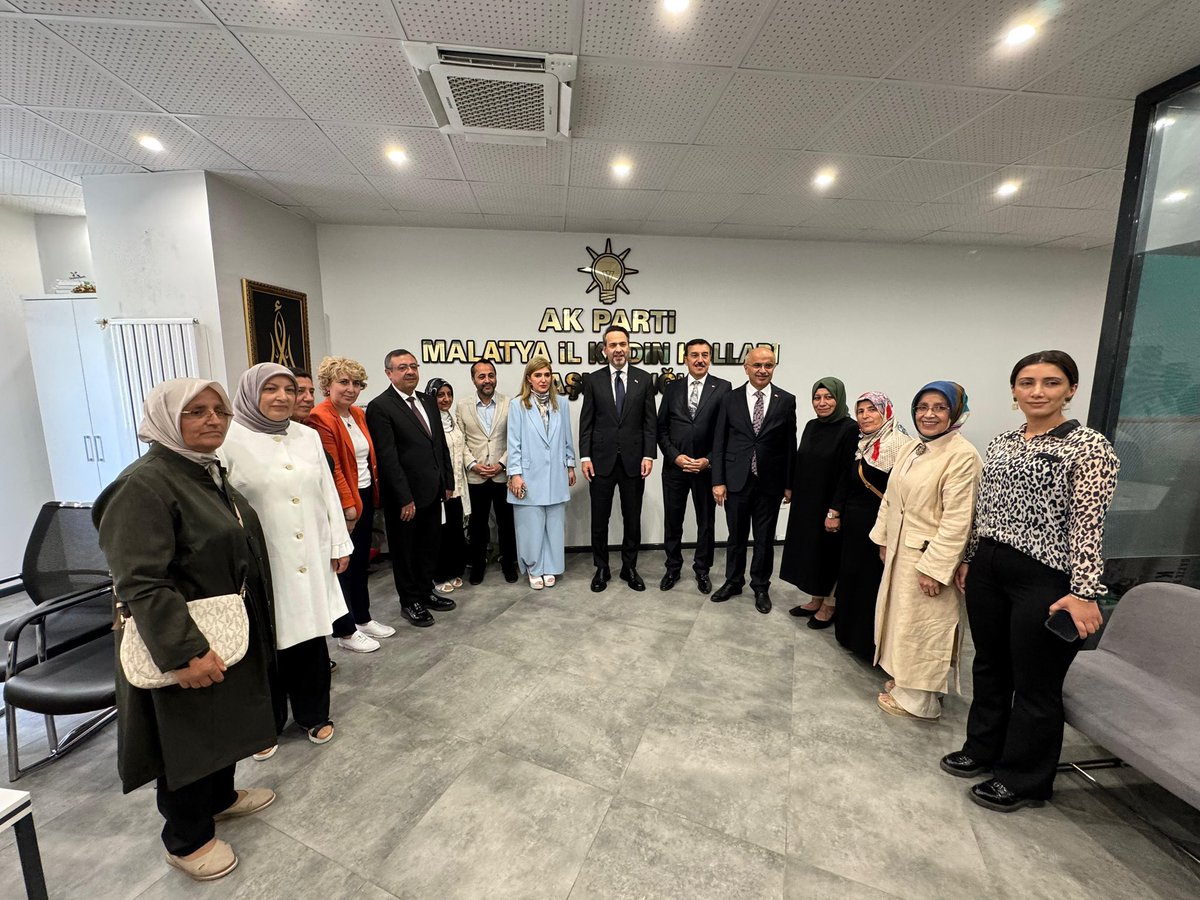 📍Malatya AK Parti İl Başkanlığı

📌Enerji ve Tabii Kaynaklar Bakanımız Sayın Alparslan Bayraktar’ın katılımlarıyla, deprem sonrası yeniden topyekûn ihyâ sürecinde Malatya’mızın enerji altyapısına dair öncelikli meseleleri ele almak, saha verilerini değerlendirmek ve