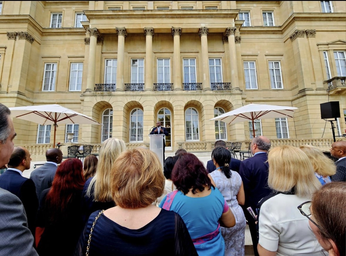 БРИТАНИЙН ГАДААД ХЭРГИЙН САЙДЫН ХҮЛЭЭН АВАЛТАНД ОРОЛЦОВ
🇲🇳 mn.embassyofmongolia.co.uk/5910

ATTENDED THE SUMMER RECEPTION HOSTED BY THE UK FOREIGN SECRETARY
🇬🇧 en.embassyofmongolia.co.uk/6568