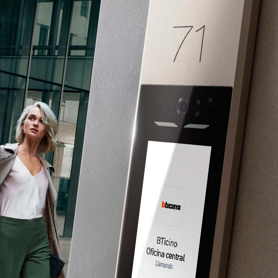 LegrandGroupES's tweet photo. #Linea5000 de #BTicino redefine el concepto de #placa #exterior y es la combinación perfecta de #diseño y #tecnología avanzada. https://t.co/ejK0lftX5W