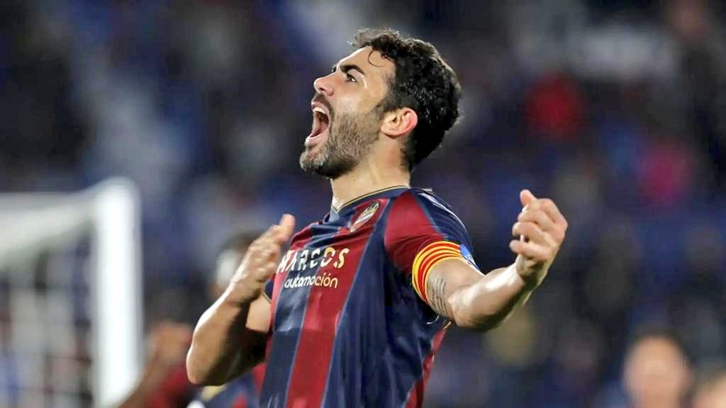 Dani Meroño Bori (@dani_merono) on Twitter photo LEYENDA DEL FÚTBOL VALENCIANO. Por carrera deportiva, por títulos y por lo buena gente que es. Todo lo bueno que te pase será merecido. Mucha suerte Ibo, y gracias. ❤️ <a href="/Iborra_Vicente/">Vicente Iborra de la Fuente</a> LEYENDA DEL FÚTBOL VALENCIANO. Por carrera deportiva, por títulos y por lo buena gente que es. Todo lo bueno que te pase será merecido. Mucha suerte Ibo, y gracias. ❤️ <a href="/Iborra_Vicente/">Vicente Iborra de la Fuente</a>