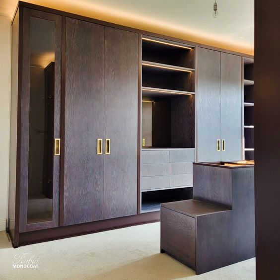 Just imagine starting your day in a dressing room like this! 🤩

This was designed and crafted by @Highprecisioncarpentry and finished with a custom-made Oil Plus 2C, which adds extra depth to the project and brings the natural texture of the wood to life.