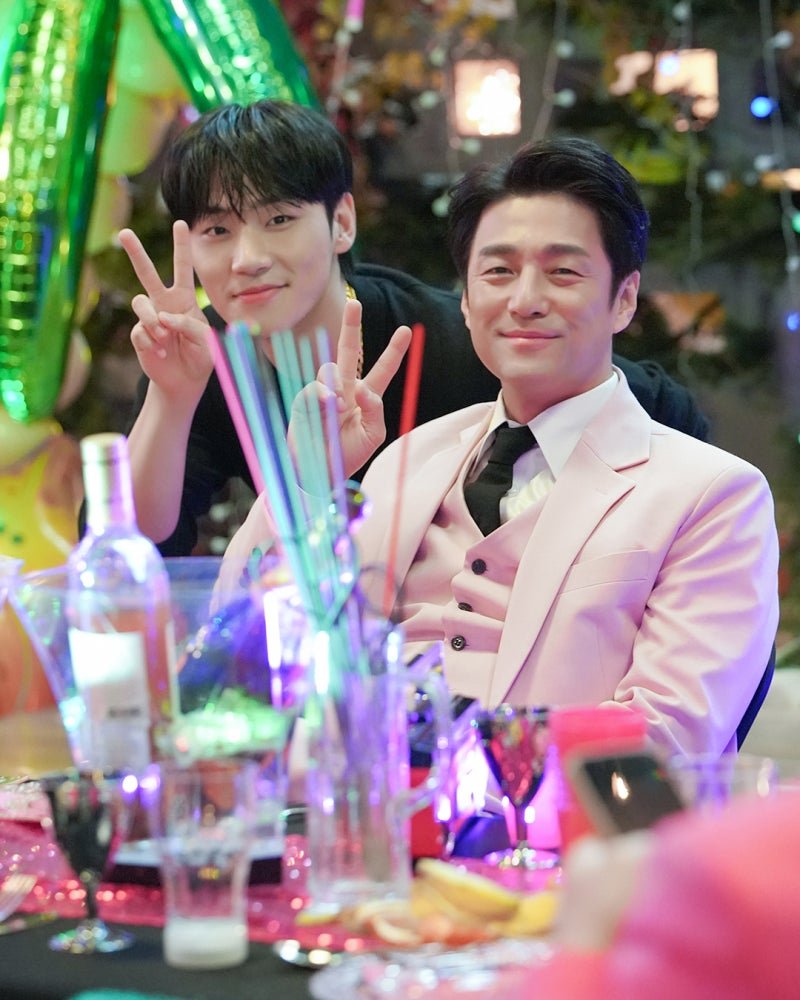minjaerchives's tweet photo. [BEHIND] #KickKickKickKick #킥킥킥킥 | #LEEMINJAE #이민재 with #JIJINJEE #지진희

🔗https://t.co/LsQmd3l2zb https://t.co/zBnVffDCwU