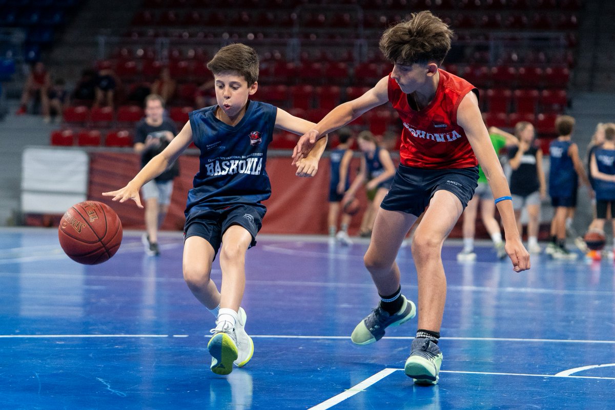 Baskonia's tweet photo. Basket non-stop en el campus 🏀⏱️ #CIBB25 https://t.co/j2GT3psdGx