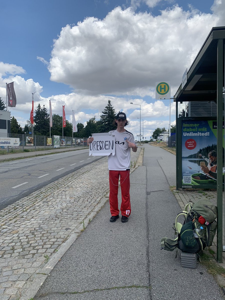 Pokud dostopuju do Berlína, bude Big stream večer  #ESUBAA 
Zatim žádná kia nezastavila