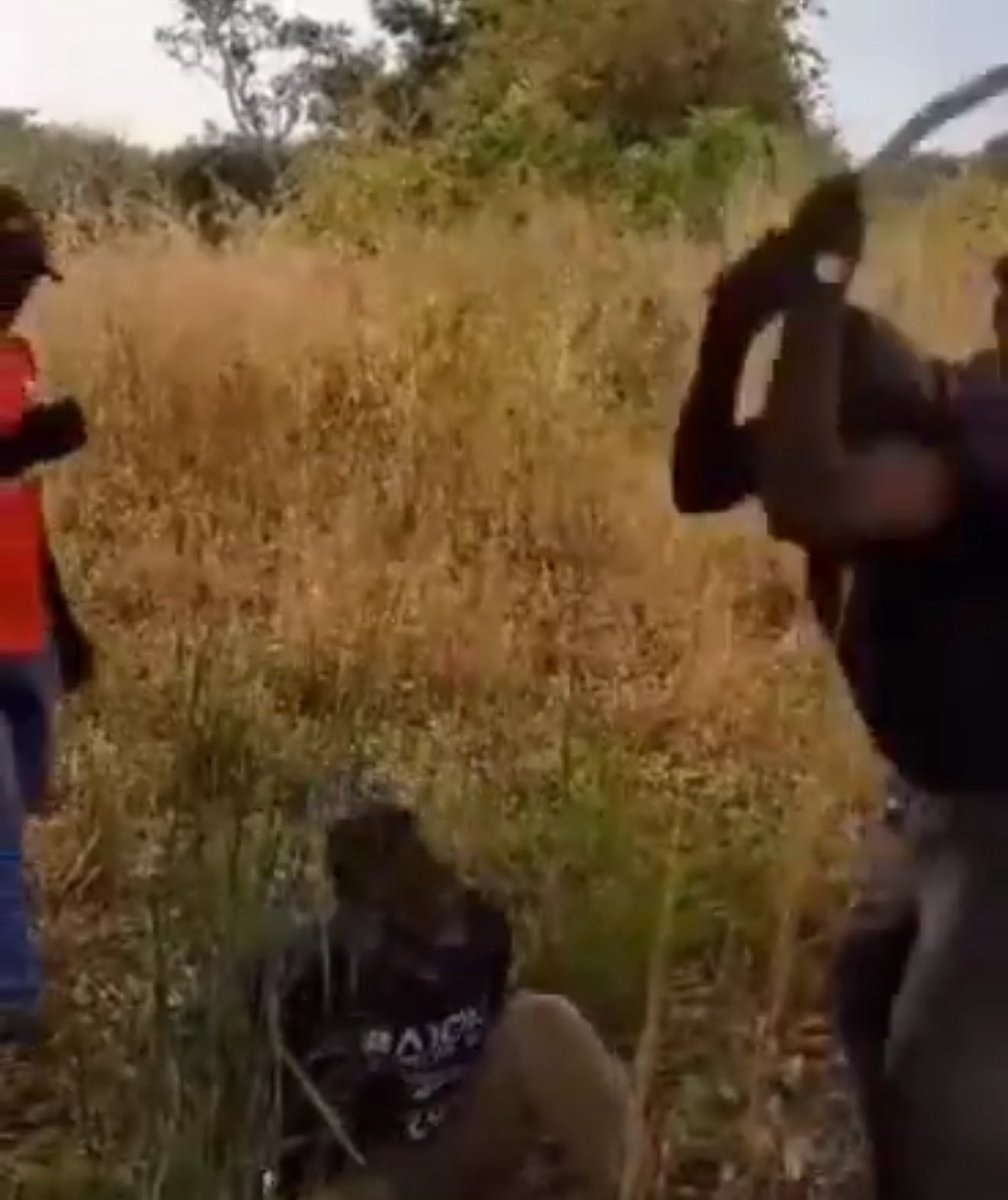 MariaSTsehai's tweet image. Leo majirani 🇰🇪wameniuliza “Shida ni gani Tanzania?” baada ya kuona hii video ya ukatili wa viongozi wa kijiji huko Geita

Nimekosa cha kuwaambia zaidi ya kusema TIT. This is Tanzania 😭
We need to #ChangeTanzania immediately!
We have normalized abuse, assaults and dehumanization