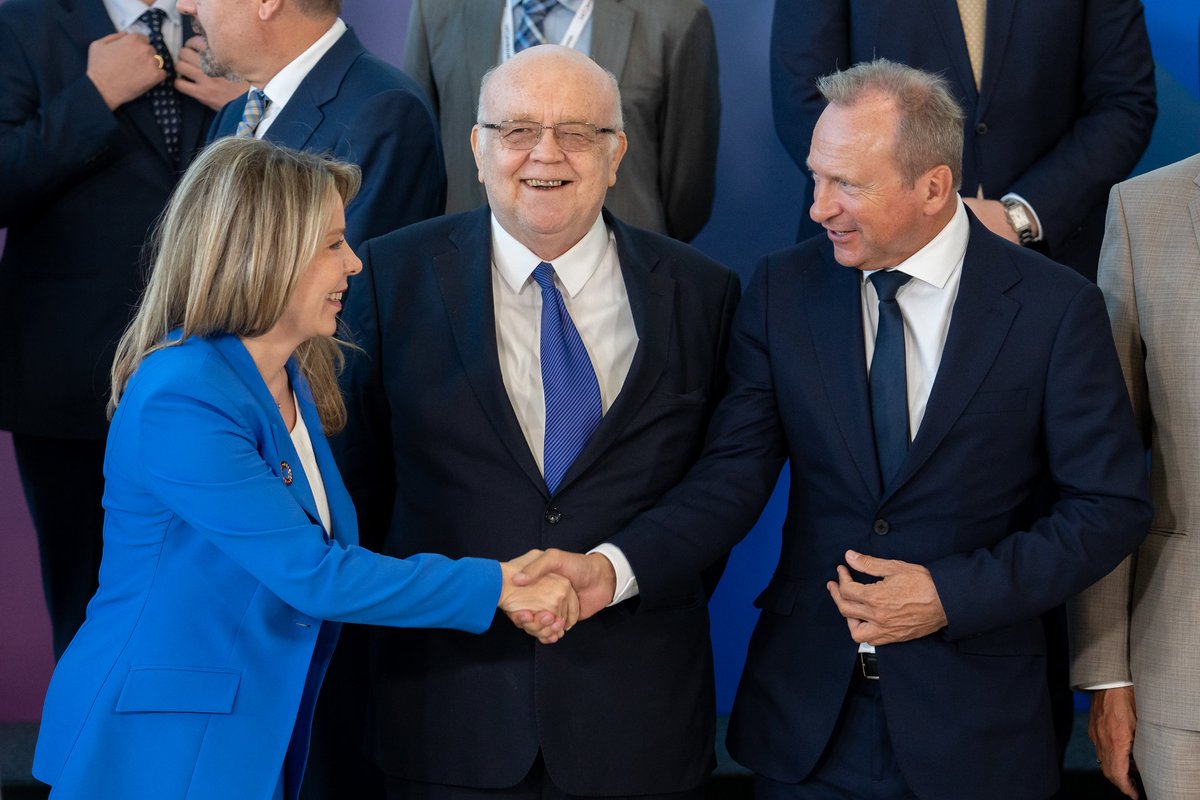Centralna banka Crne Gore (@centralnabanka) on Twitter photo Guvernerka #CBCG, dr <a href="/IrenaRadovicMNE/">Irena Radovic</a> , učestvuje na redovnom godišnjem sastanku Konstituence MMF-a i Svjetske banke, koji se održava od 2. do 4. jula u Luksemburgu.
🌍 Ovogodišnji skup, pod nazivom „Konstituenca u rastuće fragmentisanom svijetu“, okupio je guvernere centralnih Guvernerka #CBCG, dr <a href="/IrenaRadovicMNE/">Irena Radovic</a> , učestvuje na redovnom godišnjem sastanku Konstituence MMF-a i Svjetske banke, koji se održava od 2. do 4. jula u Luksemburgu.
🌍 Ovogodišnji skup, pod nazivom „Konstituenca u rastuće fragmentisanom svijetu“, okupio je guvernere centralnih