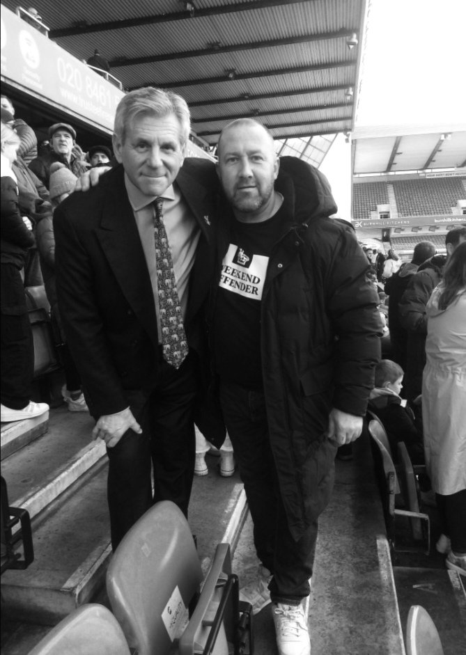 JIMOFMFC's tweet image. Remembering John Berylson, I'm sure your watching over us all and admiring the great job your son is doing.  💙🦁