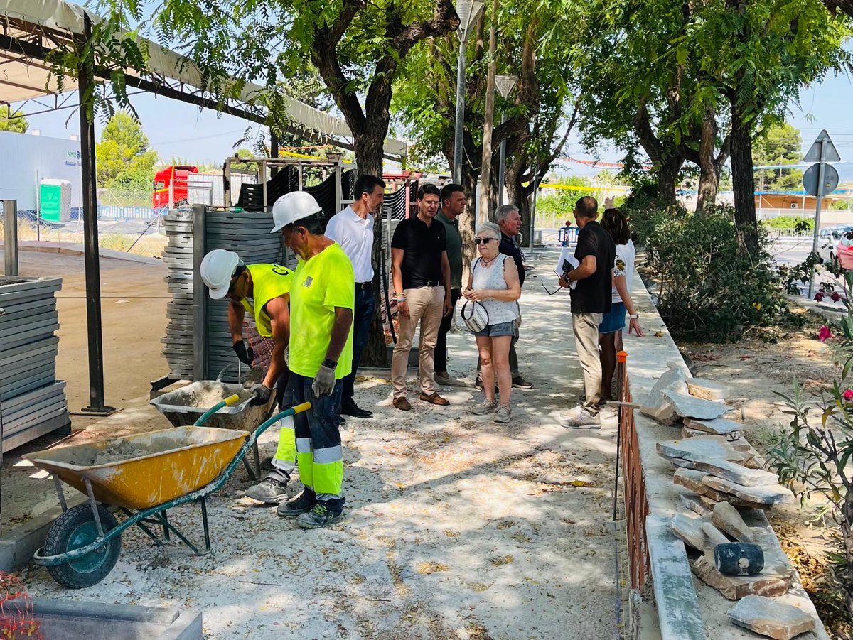 El Gobierno local invierte en la mejora de accesibilidad y adecuación del Paseo de la Rambla en la pedanía de La Ribera de Molina radiomolina.com/el-gobierno-lo…