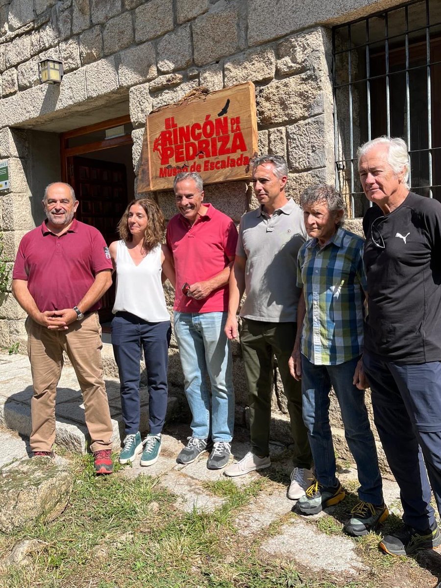 “El rincón de la montaña” es una exposición ubicada en un enclave emblemático de nuestro Parque Nacional que narra la historia de la escalada en La Pedriza a través de la evolución del material empleado, desde sus orígenes hasta la actualidad. 
rseapenalara.org/visita-a-el-ri…