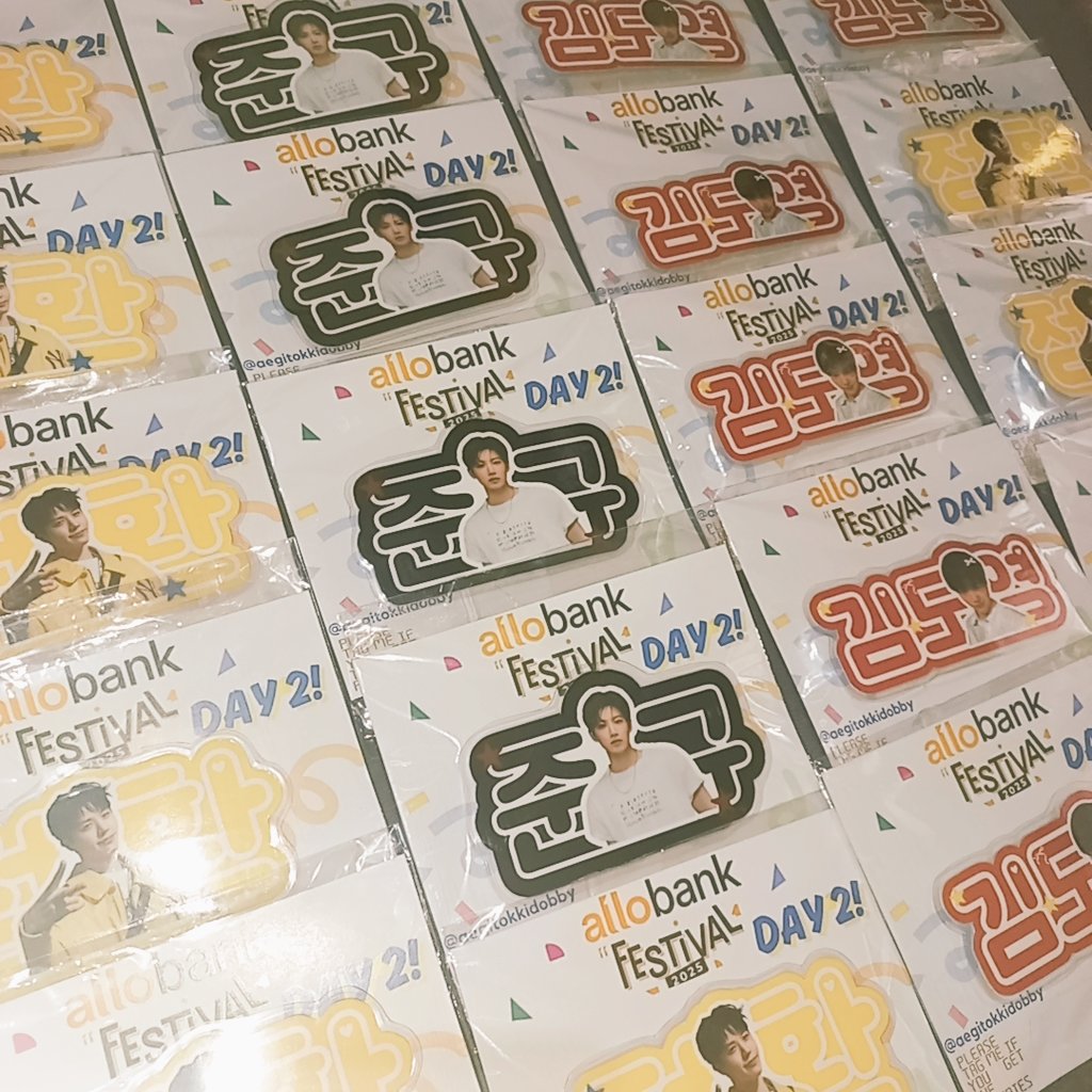 crystalcloudies's tweet photo. ☆•♡ Freebies Online Allobank in Jakarta ♡•☆

aku ada titipan dari kak @aegitokkidobby (pict kiri) dan nanti bakalan aku kasih freebies tambahan JjaeJjae tv / jihoon

☆ rt, like this tweet for appreciation 
☆ 1 person 1x co
☆ co in 🍊 no refund
☆ link will be open in 7.7 20.00 WIB
☆ dm your pretty usn X in my 🍊 account (after co)

Jadi 1 pack udah include dr kak @aegitokkidobby & aku (@crystalcloudies) yaa 🥰

limited qty only 35pcs! 

link :
https://t.co/nHoUAOXRHl

(tidak ada pengingat tag, jadi nanti langsung co aja pas jam teng nya yaa) 🥰💗