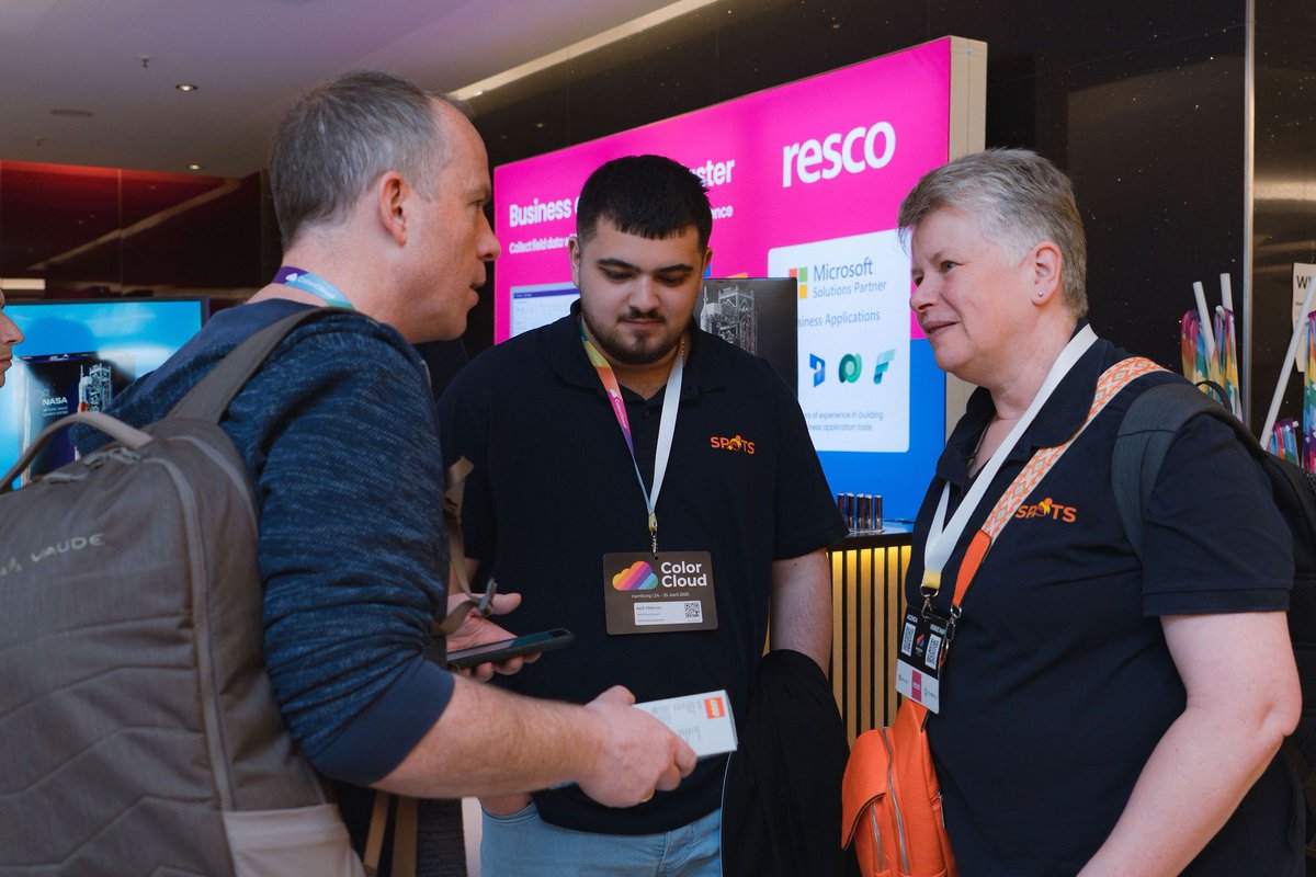 colorcloudrocks's tweet photo. Some of the best event moments happen between sessions: spontaneous hallway chats, coffee eye contact leading to collaborations, or ColorCloud fun 😉🩵
➡️ Spoiler: Exciting ColorCloud 2026 updates coming next week… stay tuned! 🌈✨
#ColorCloud #ColorfulCommunity https://t.co/UgLtXWrs0A