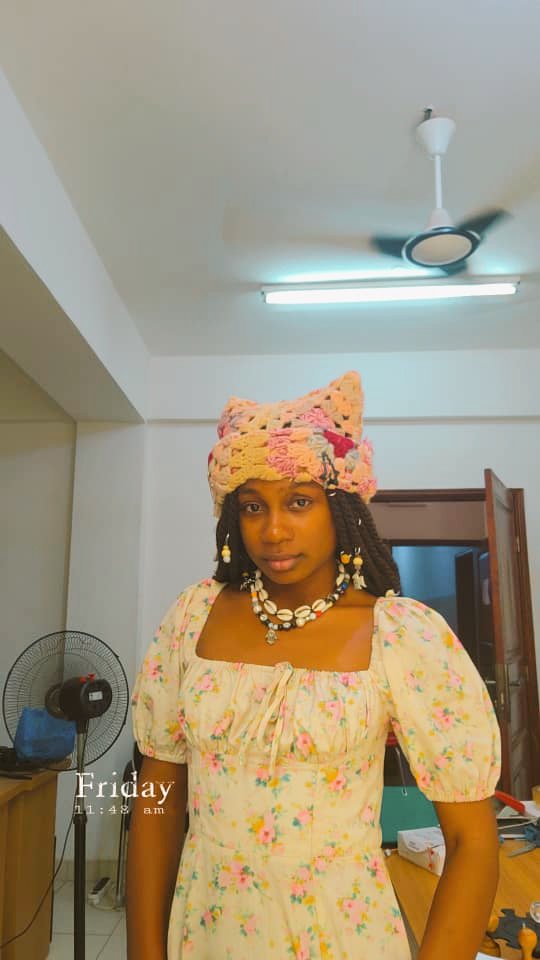 Voilà Lulu en soirée, Graphic designer en journée .
Vodùn azilivi 🇧🇯 tout le temps.