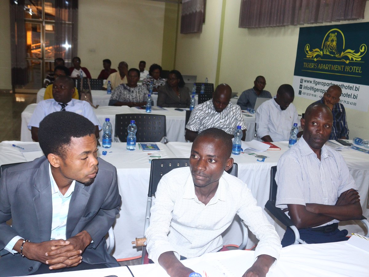 MinTFPSS_bdi's tweet photo. #Burundi : LâOffice Burundais de lâEmploi et de la Main dâĆuvre #OBEM du @MFPTE_bdi a organisĂ© ce vendredi le 04 Juin 2025 Ă @MairieBuja, une session de validation du bulletin annuel dâinformation sur les indicateurs du marchĂ© du travail.
@MFPTE_bdi https://t.co/knWRIqxJW1