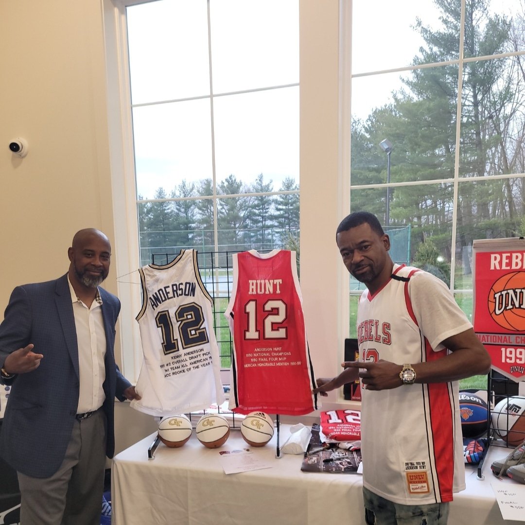 Anderson Hunt <a href="/TheRunninRebels/">UNLV Men's Basketball</a> my guy much love always 😊 💯