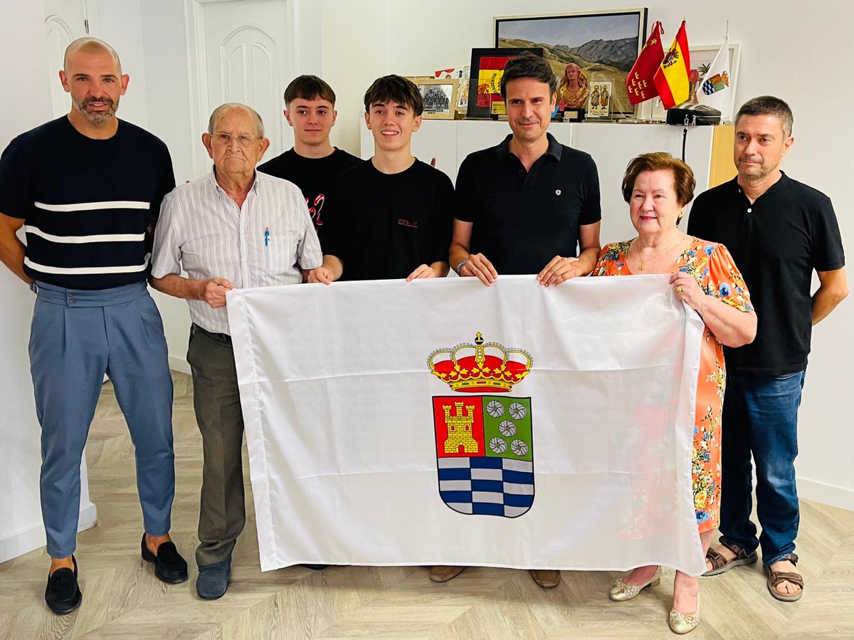 Recepción en el Ayuntamiento de Molina de Segura al joven Raúl Hernández, campeón de España de bádminton en el Campeonato de Selecciones Autonómicas sub17 radiomolina.com/recepcion-en-e…