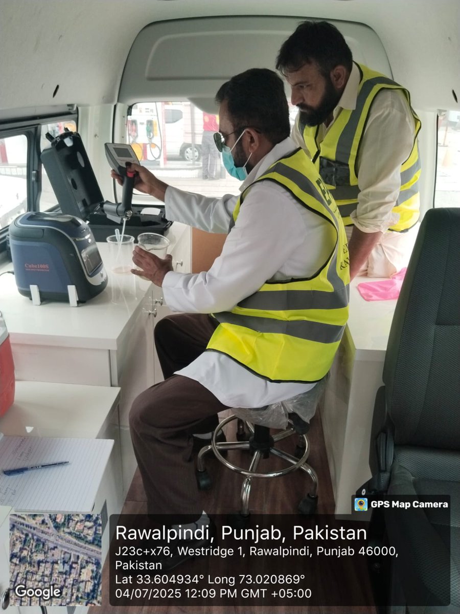 EPCCDpunjab's tweet image. صاف ایندھن، صاف فضا!

ای پی اے لیبارٹریز کی جانب سے راولپنڈی میں فیول کوالٹی کی ٹیسٹنگ جاری 

ماحولیاتی تحفظ کے لیے ایندھن کے معیار کو یقینی بنانا ہماری اولین ترجیح ہے۔
.
#fueltesting #climatechange #ClimateAction #ecofriendly #DetoxPunjab #epapunjab