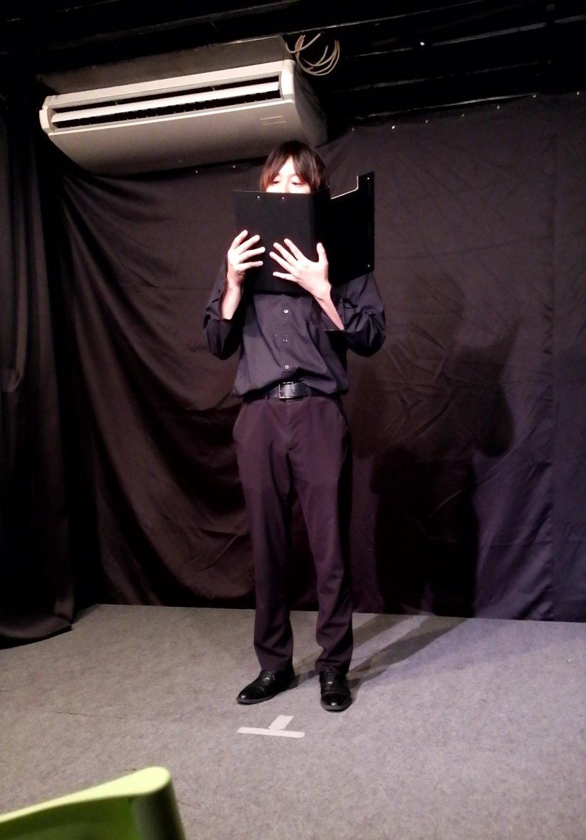 see_and_walk's tweet photo. ふがいないvol.1でした！東京松竹36期。実質36期じゃない人が半数を占めるライブ。めちゃくちゃ楽しかったです！！写真下手くそすぎて躍動感あるぜ！第2回が楽し��！！ https://t.co/NhLoNKevAT