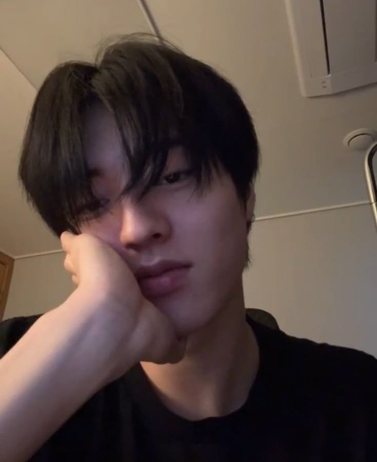 “bro”                                   “yes princess?”