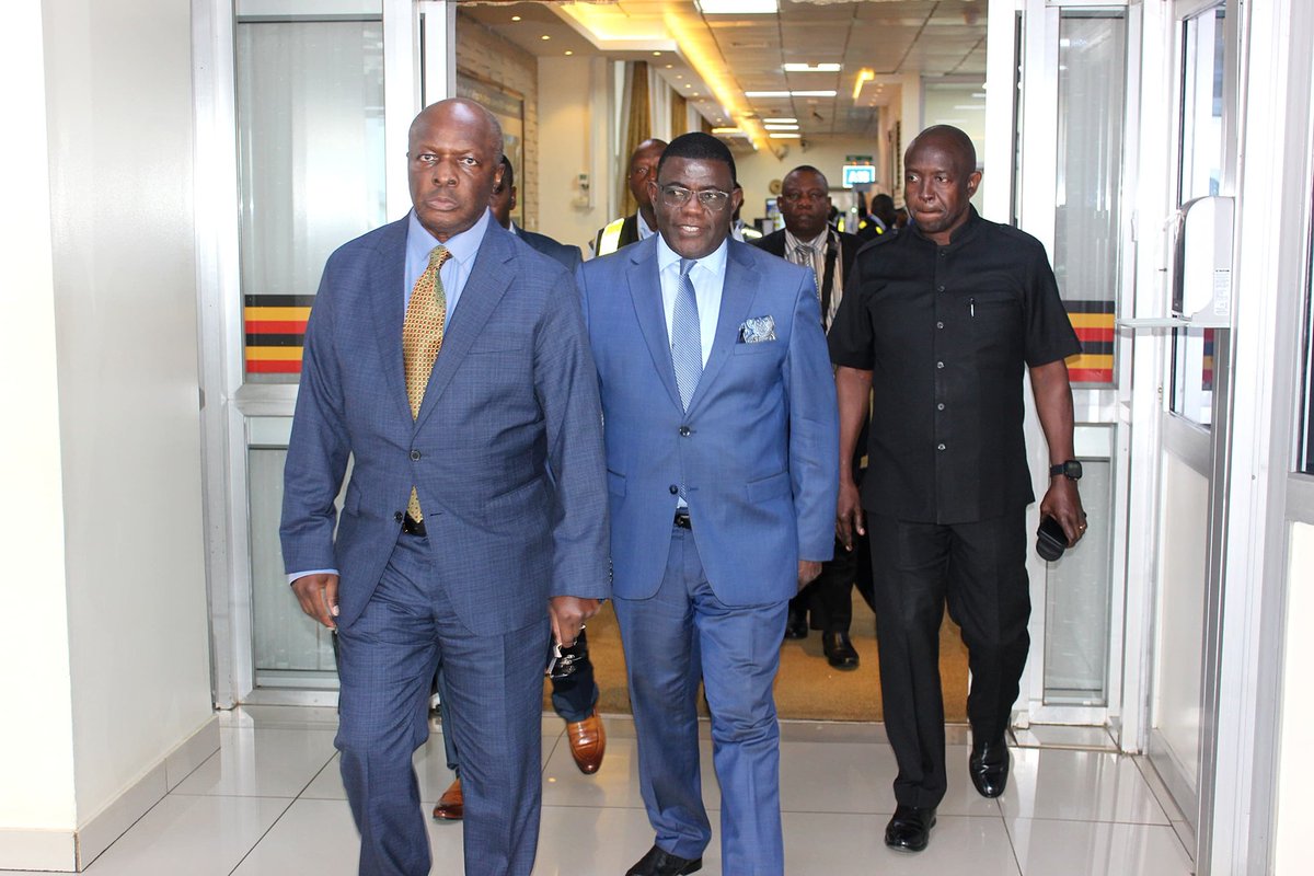 MiiroShafik_'s tweet image. Ssanyu Ssanyu: Empologoma ya Buganda ekomyewo
Wangaala Ayi Ssaabasajja Kabaka
#KabakaMutebiII
