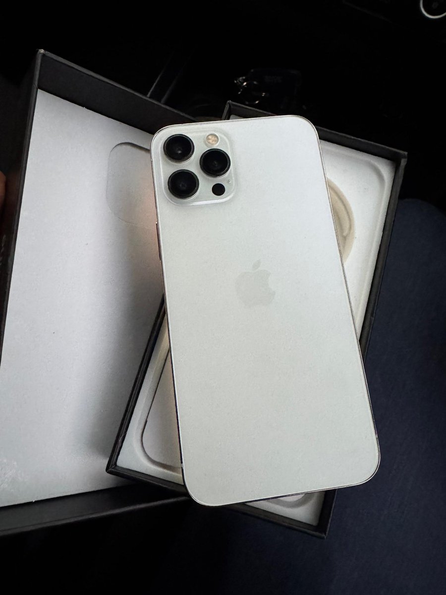 DNDKUNJE's tweet photo. For sale
Iphone 12 pro max almost new 
Space: 128gb
Price: 1.8 m nego✅
Number: 0999895473 https://t.co/glJJi7t3oC