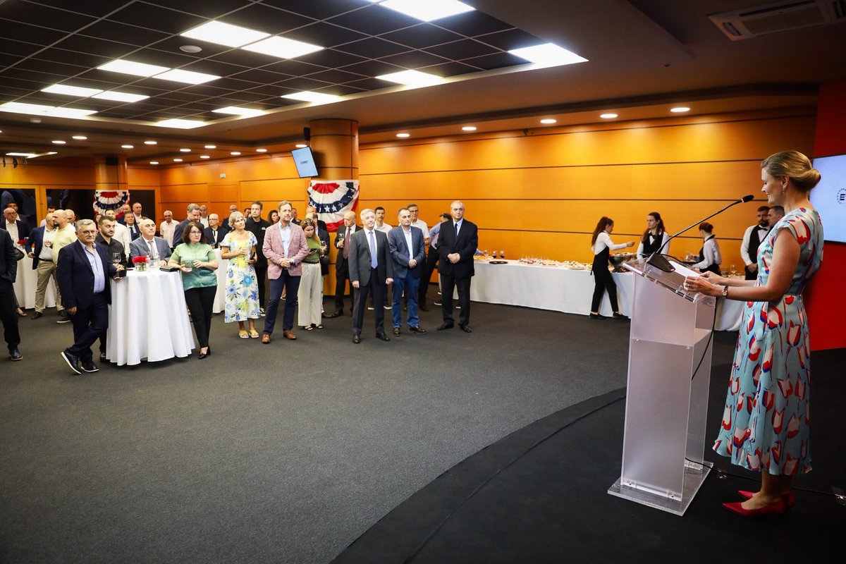 Happy Independence Day! Last week’s celebration was made possible by our generous sponsors. Global business partnerships contribute to a more peaceful, prosperous world by strengthening the bonds of friendship between our peoples.  1/2