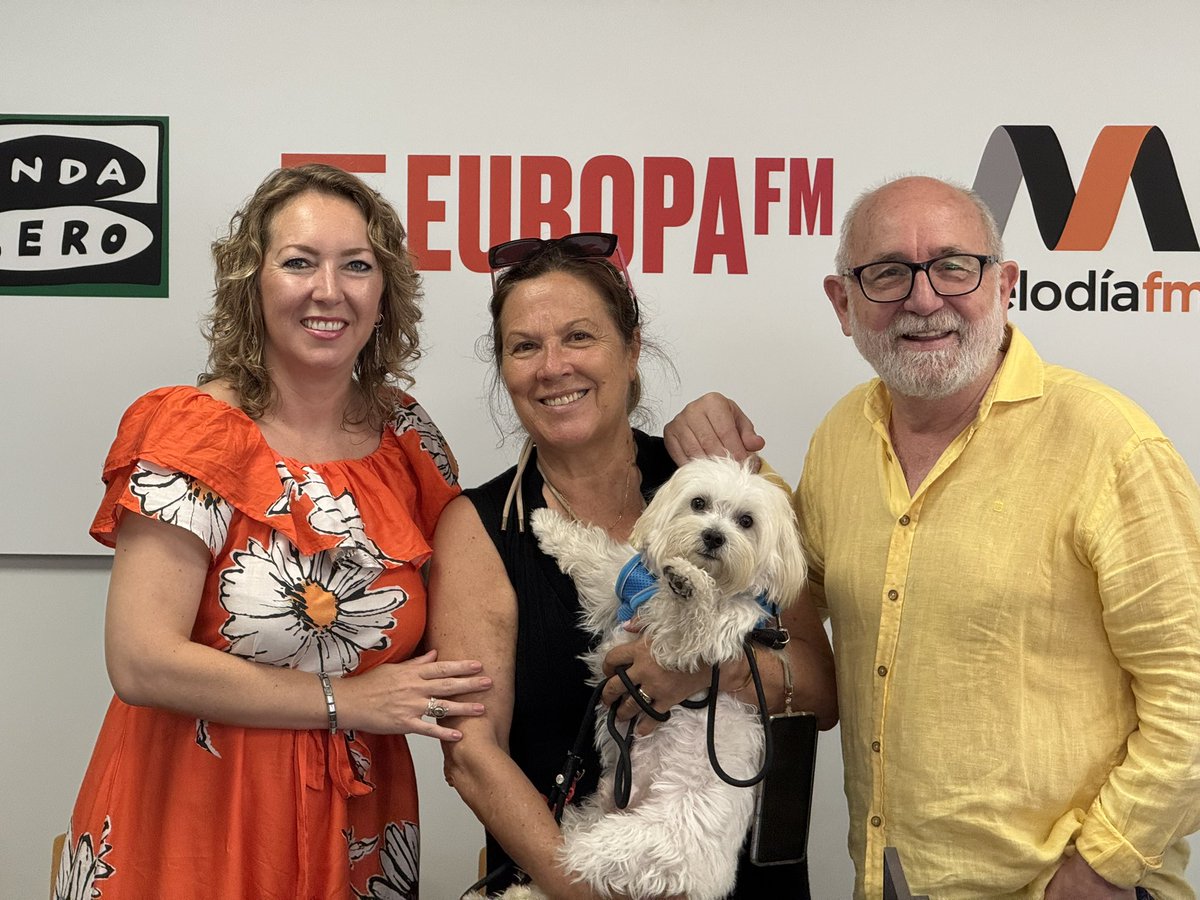 Nos despedimos con la música de <a href="/DjJuanCampos/">juan campos riera</a> en familia y en un coche de INCA CENTRO AUTO, concesionario oficial de Opel, Citroën y Peugeot. Desde #MásdeunoMallorca os deseamos un feliz fin de semana, guap@s!!!