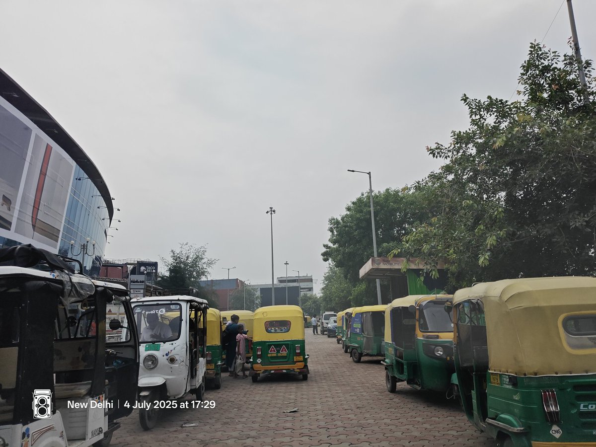 4th July NO ACTION by <a href="/DCPDwarka/">DCP/Dwarka, Delhi</a> 38 complaints..illegal auto stand parking Dwarka sec 21 metro station.   <a href="/dtptraffic/">Delhi Traffic Police</a> <a href="/DCPDwarka/">DCP/Dwarka, Delhi</a> <a href="/DelhiTrafficPol/">Delhi Traffic Police</a> <a href="/DCP_DelhiMetro/">DCP Metro Delhi</a> <a href="/gupta_rekha/">Rekha Gupta</a> <a href="/CMODelhi/">CMO Delhi</a> <a href="/narendramodi/">Narendra Modi</a> <a href="/PMOIndia/">PMO India</a> <a href="/CISF_Delhimetro/">CISF Delhi Metro</a> <a href="/DelhiPoliceCom1/">Delhi Police Commissioner</a> <a href="/dwarkasvoice/">Dwarkacitizens</a>
Dwarka traffic police