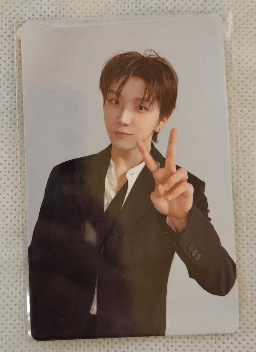 Jee.hee..124... tweet media