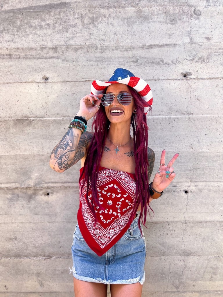 dollylocks's tweet photo. 🇺🇸 Red, White, and LOC’d Up Right!

@kolourmemisfit nailed the look and the energy 💥⁠
We’re celebrating freedom, fresh dreadlocks, and the fierce individuality that makes you you!

🎉 P.S. Alin's Birthday giveaway is still poppin’!⁠
Click https://t.co/SR1x4qhibL⁠ to enter! 🎁 https://t.co/CvMLMBmJUE