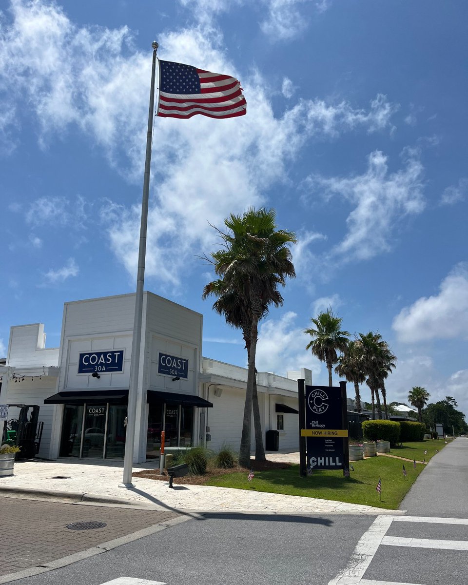 TheBigChill30A's tweet photo. Happy 4th!🎆 Join us for a long weekend full of good food and good times! Visit https://t.co/qAHiJXai3D to see what's happening and we'll see you there!

#thebigchill30a #sowal #watersound #hey30a #30abeaches #30a #30alife #30aevents #visitsouthwalton #30aeats #familyfriendly https://t.co/rXEcPFyFol
