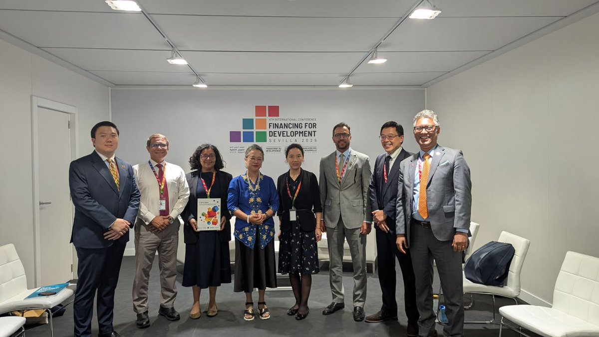 UN_Armida's tweet image. Since Addis, @UNESCAP has led #AsiaPacific’s input to #FFD4, with 4 priorities: broaden & modernize tax bases, strengthen capacities & reform public budgets.
Going forward, we are committed to supporting the follow-up process based on the outcomes of the #FFD4Sevilla.