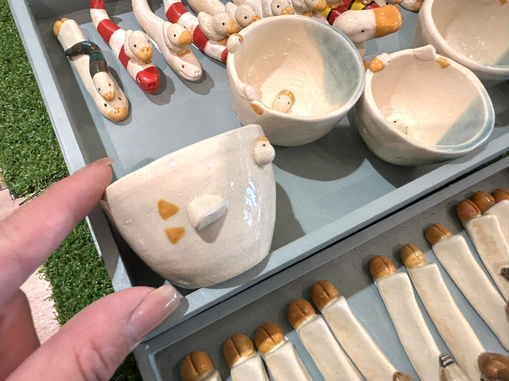 萬古焼　色絵　家鴨　アヒル　置物　桐箱付　V　5599 萬古焼 色絵 家鴨 アヒル 置物 桐箱付 V 5599 - メルカリ