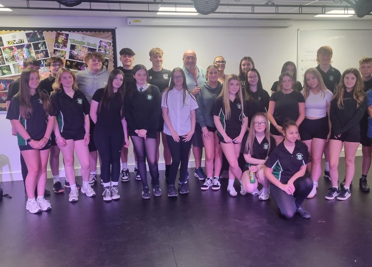 🏴Presenoldeb🏴Attendance🏴 tweet media