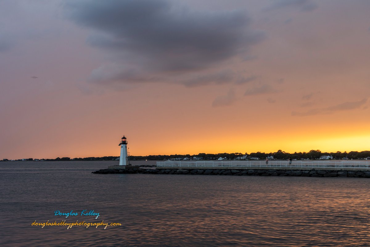 Douglas Kelley (@lisunchaser) on Twitter photo Storm is here and there with the Sun over there #shotoncanon <a href="/ThePhotoHour/">#ThePhotoHour</a> <a href="/StormHour/">#StormHour</a> <a href="/CanonUSAimaging/">Canon USA Corp.</a> Storm is here and there with the Sun over there #shotoncanon <a href="/ThePhotoHour/">#ThePhotoHour</a> <a href="/StormHour/">#StormHour</a> <a href="/CanonUSAimaging/">Canon USA Corp.</a>