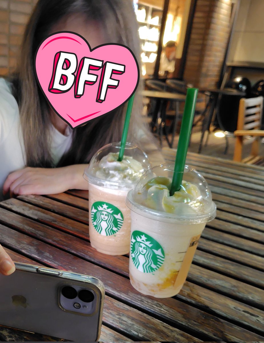 Twinkle_place's tweet image. 人身事故の影響でめっちゃ汗だくになったから夜スタバフラペチーノ!これが最後の晩餐になるのかな…😱帰宅したらシェアハウスの備品作りの続きしよ〜お疲れさまです!